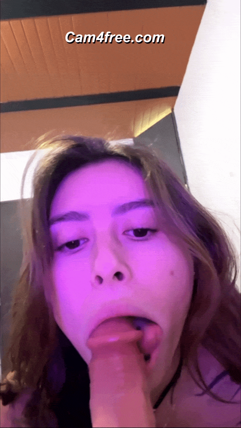 Naughty Babe Enjoys a Wild Late Night